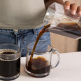 Bild in Galerie-Betrachter laden, AeroPress® Clear Karaffe
